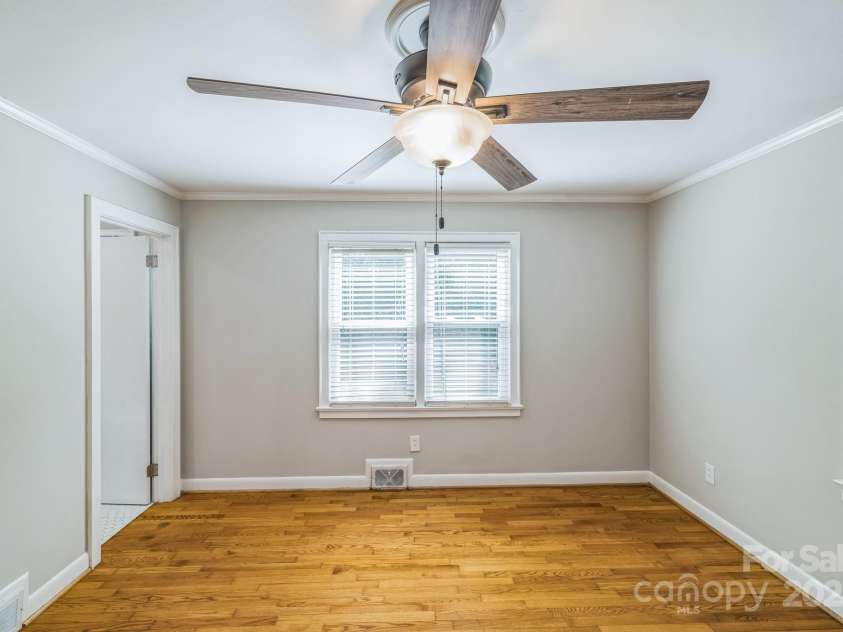 878 Henkel Road, Statesville, NC 28677.  MLS# CAR4284299, YatesRealty ID 27644. 