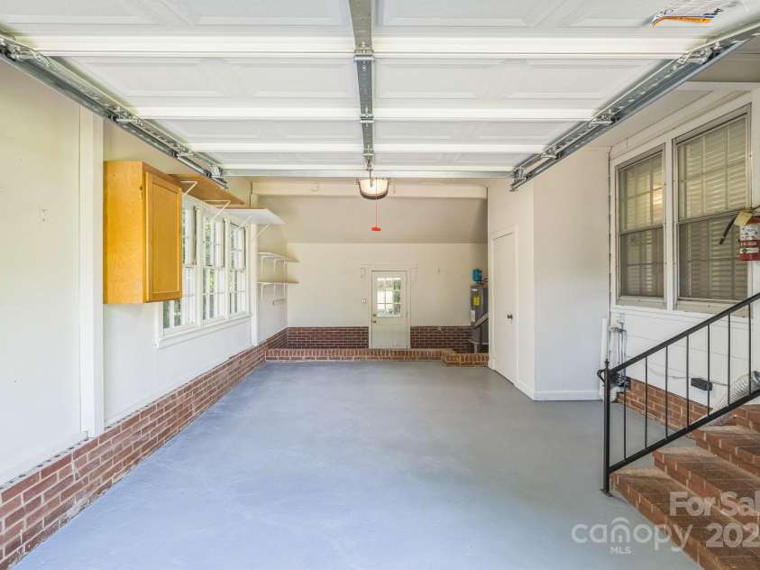 878 Henkel Road, Statesville, NC 28677.  MLS# CAR4284299, YatesRealty ID 27644. 