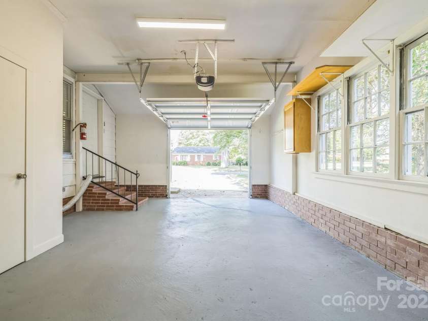 878 Henkel Road, Statesville, NC 28677.  MLS# CAR4284299, YatesRealty ID 27644. 