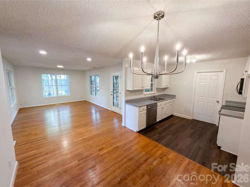 6018 Bryant Lane, Waxhaw, NC 28173.  MLS# CAR4385282, YatesRealty ID 27646. 