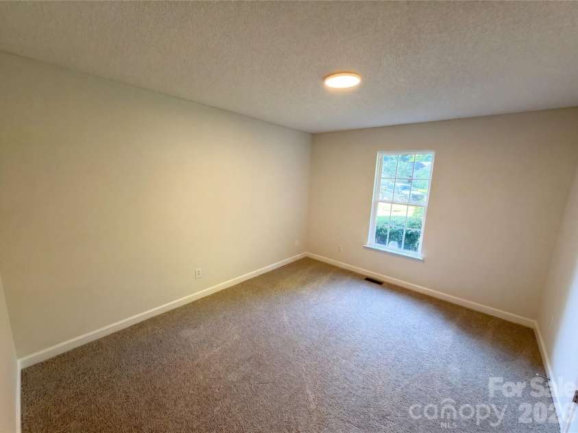 6018 Bryant Lane, Waxhaw, NC 28173.  MLS# CAR4385282, YatesRealty ID 27646. 