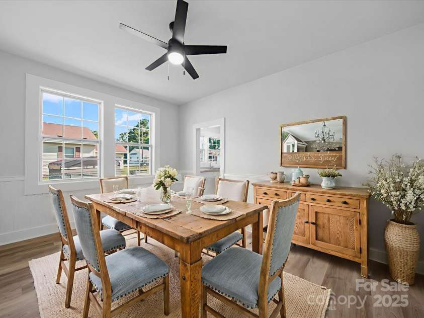 3 Maple Street, Great Falls, SC 29055.  MLS# CAR4283364, YatesRealty ID 27647. 