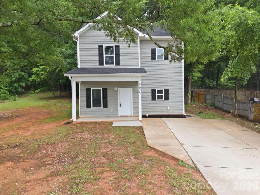 8625 Terra Cotta Drive, Charlotte, NC 28215.  MLS# CAR4387374, YatesRealty ID 27647. 