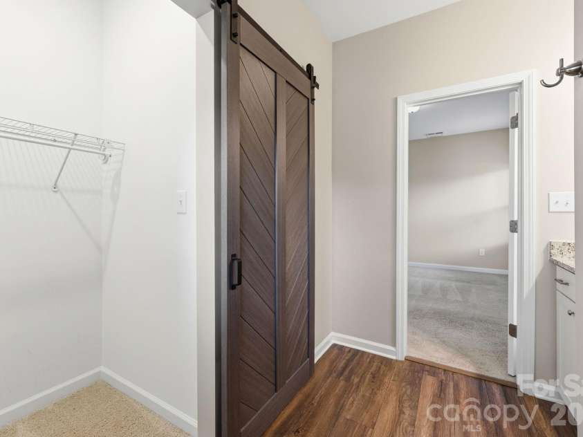 8625 Terra Cotta Drive, Charlotte, NC 28215.  MLS# CAR4387374, YatesRealty ID 27647. 