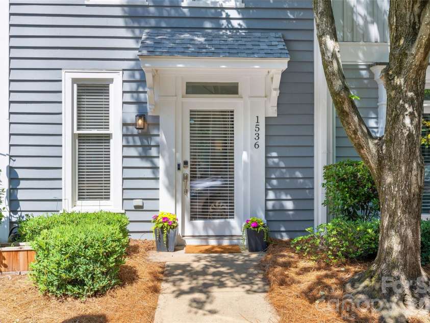 1536 Cleveland Avenue, Charlotte, NC 28203.  MLS# CAR4383112, YatesRealty ID 27649. 
