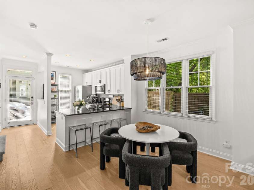 1536 Cleveland Avenue, Charlotte, NC 28203.  MLS# CAR4383112, YatesRealty ID 27649. 