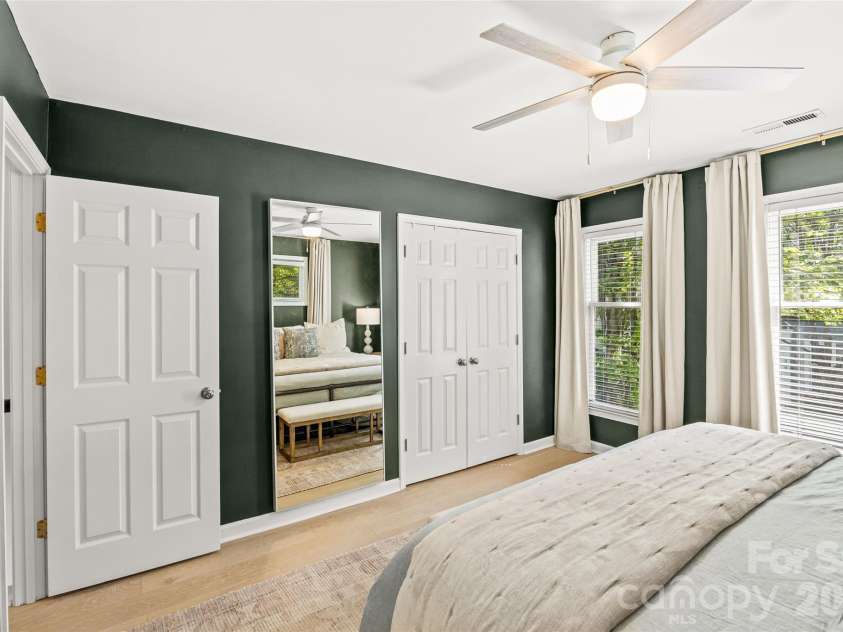 1536 Cleveland Avenue, Charlotte, NC 28203.  MLS# CAR4383112, YatesRealty ID 27649. 