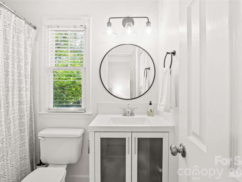 1536 Cleveland Avenue, Charlotte, NC 28203.  MLS# CAR4383112, YatesRealty ID 27649. 