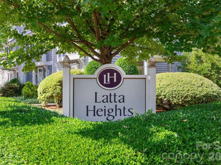 1536 Cleveland Avenue, Charlotte, NC 28203.  MLS# CAR4383112, YatesRealty ID 27649. 