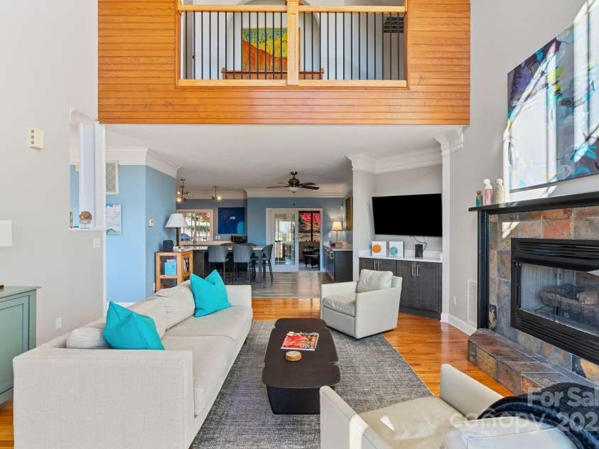 235 Windwhisper Drive, Asheville, NC 28804.  MLS# CAR4330019, YatesRealty ID 2765. 