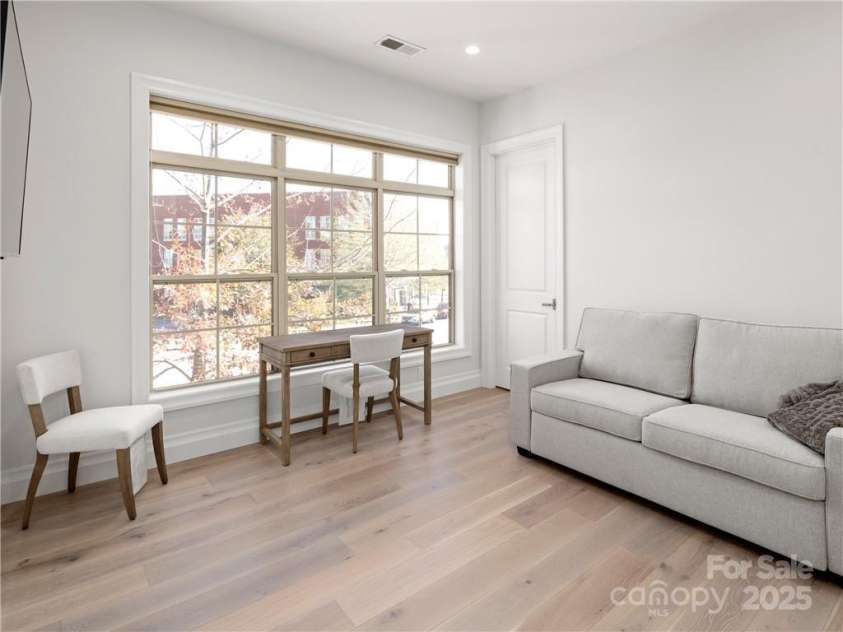 42 Schenck Parkway, Asheville, NC 28803.  MLS# CAR4285558, YatesRealty ID 2765. 