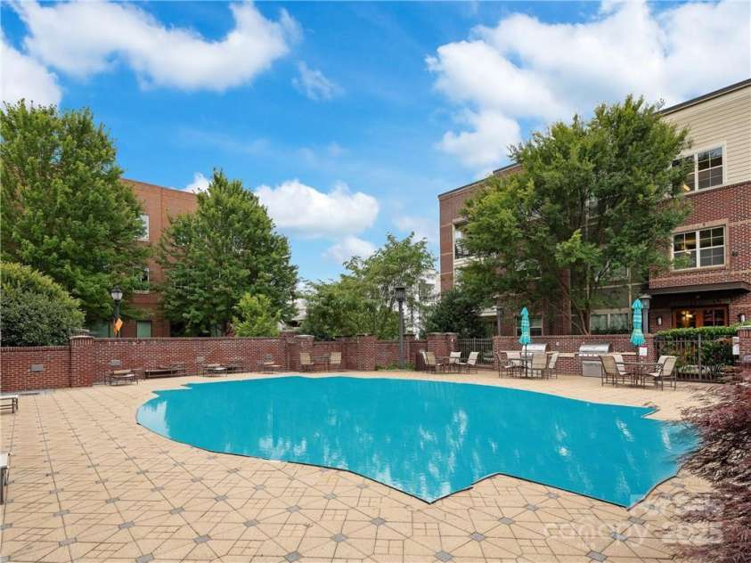 42 Schenck Parkway, Asheville, NC 28803.  MLS# CAR4285558, YatesRealty ID 2765. 