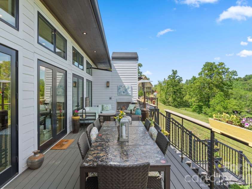 165 Israel Road, Leicester, NC 28748.  MLS# CAR4381403, YatesRealty ID 27651. 