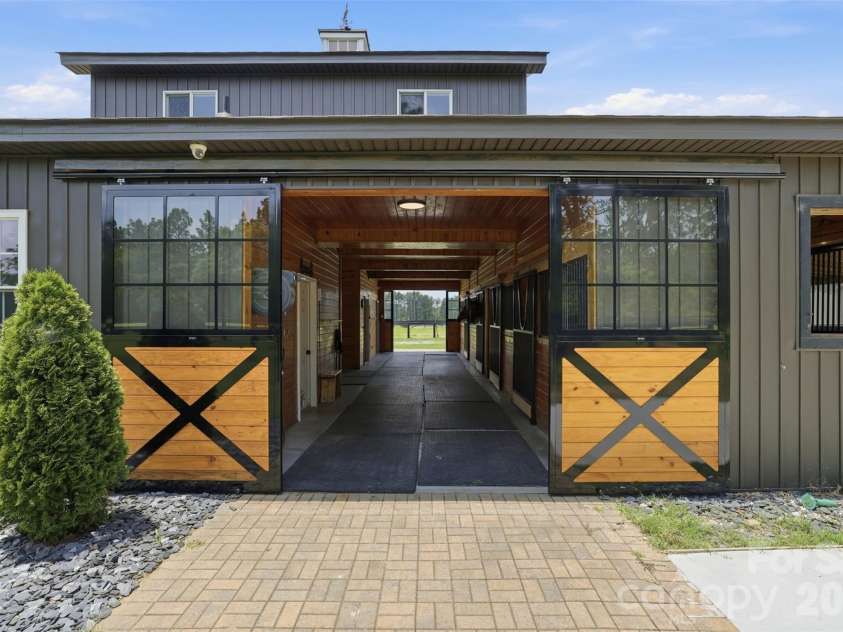 8520 Stock Horse Trail, Windsor, SC 29856.  MLS# CAR4386851, YatesRealty ID 27652. 