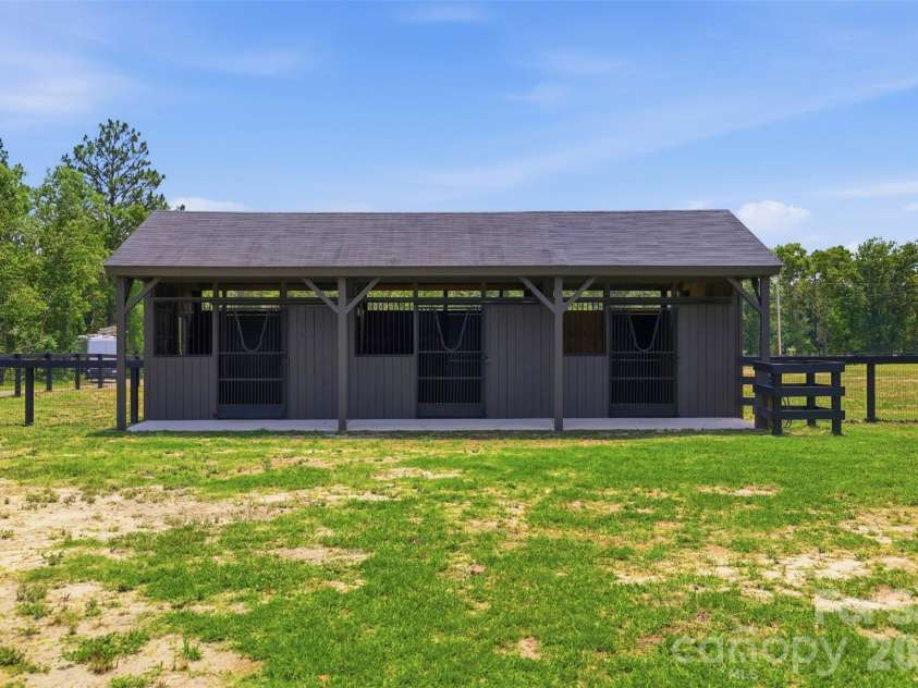 8520 Stock Horse Trail, Windsor, SC 29856.  MLS# CAR4386851, YatesRealty ID 27652. 