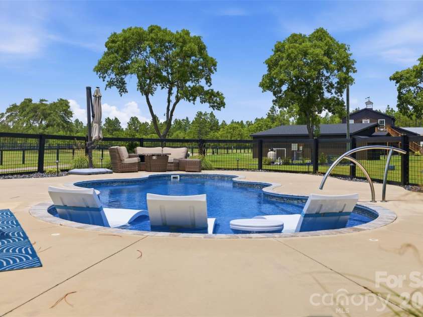 8520 Stock Horse Trail, Windsor, SC 29856.  MLS# CAR4386851, YatesRealty ID 27652. 