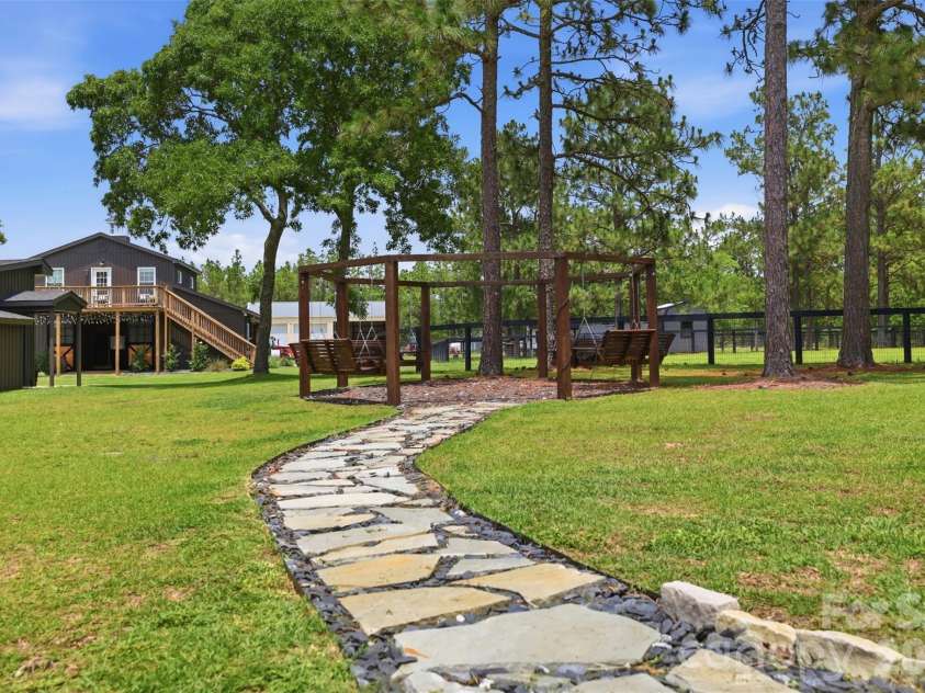 8520 Stock Horse Trail, Windsor, SC 29856.  MLS# CAR4386851, YatesRealty ID 27652. 