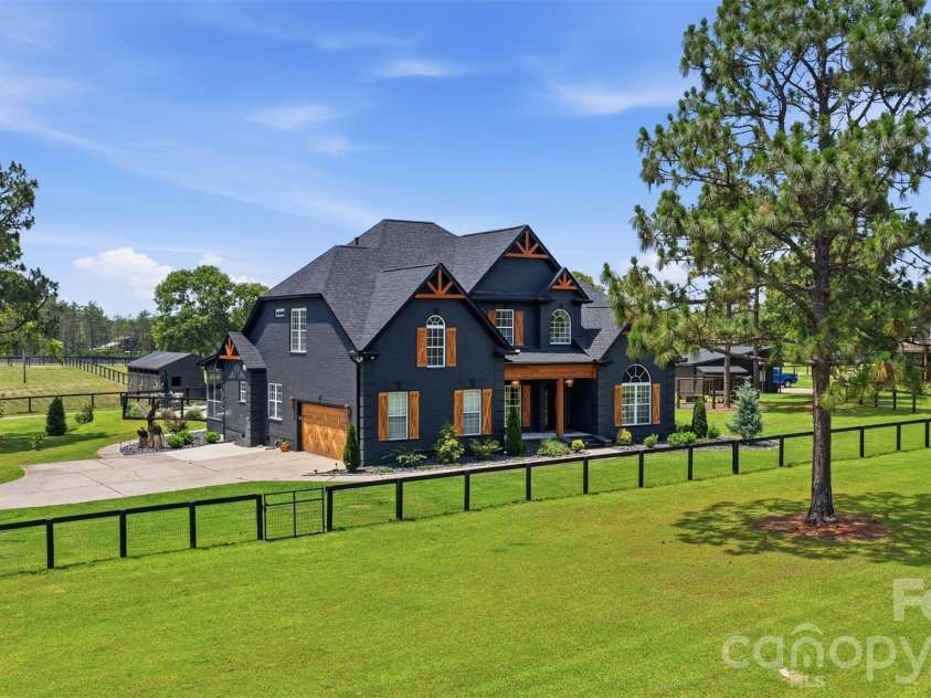 8520 Stock Horse Trail, Windsor, SC 29856.  MLS# CAR4386851, YatesRealty ID 27652. 
