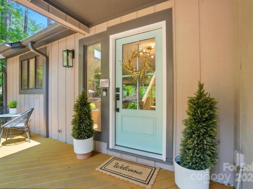 10043 Tepa Place, Tega Cay, SC 29708.  MLS# CAR4268623, YatesRealty ID 27653. 