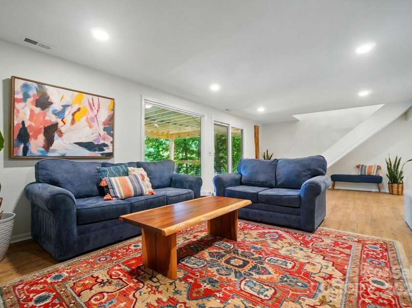 10043 Tepa Place, Tega Cay, SC 29708.  MLS# CAR4268623, YatesRealty ID 27653. 