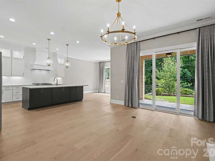 119 Thorncote Place, Charlotte, NC 28226.  MLS# CAR4327053, YatesRealty ID 27654. 