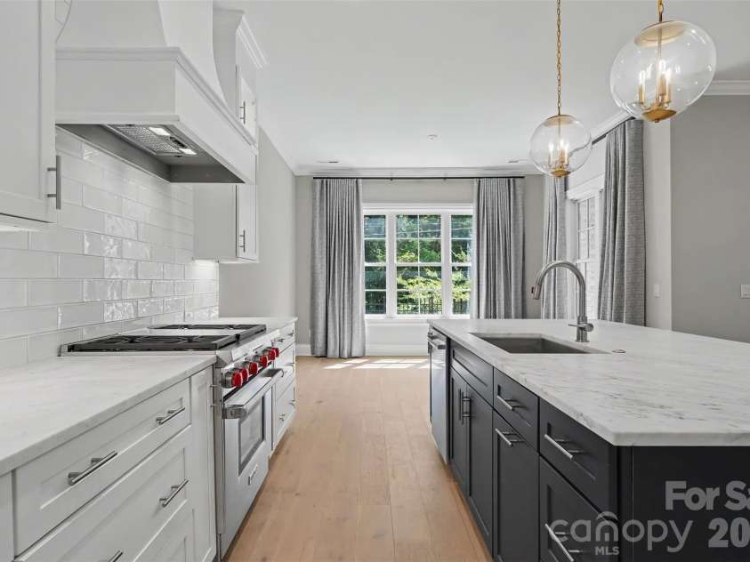 119 Thorncote Place, Charlotte, NC 28226.  MLS# CAR4327053, YatesRealty ID 27654. 