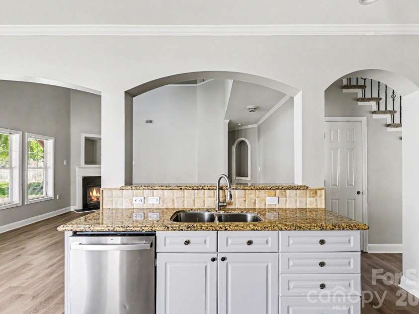 1015 Taylor Glenn Lane, Indian Trail, NC 28079.  MLS# CAR4381777, YatesRealty ID 27655. 