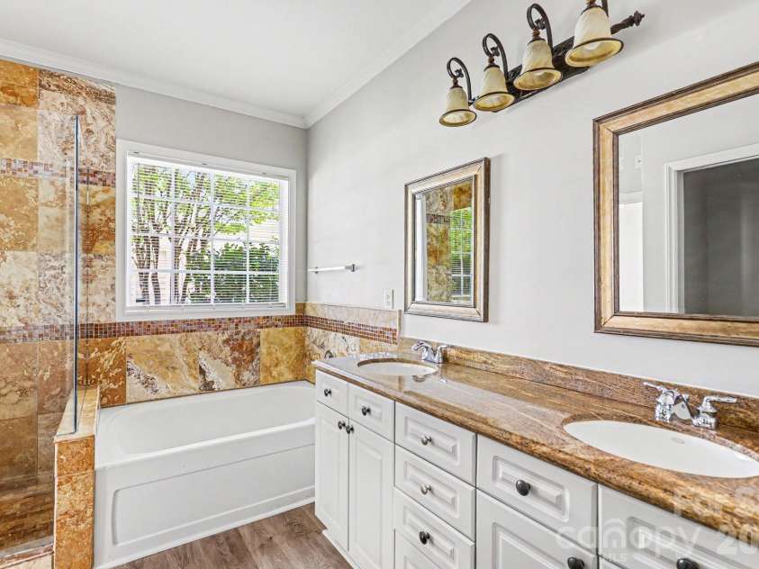 1015 Taylor Glenn Lane, Indian Trail, NC 28079.  MLS# CAR4381777, YatesRealty ID 27655. 
