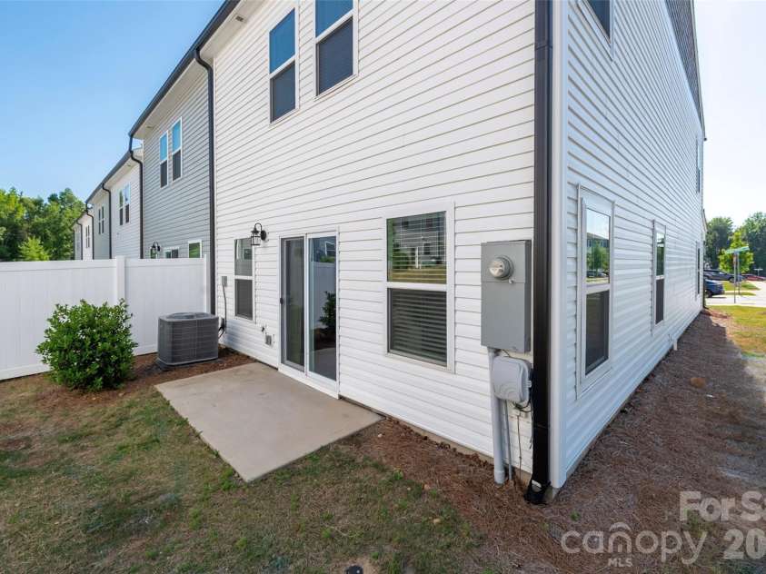 13205 Gadwal Pintail Drive, Charlotte, NC 28262.  MLS# CAR4380012, YatesRealty ID 27656. End units are the BEST!