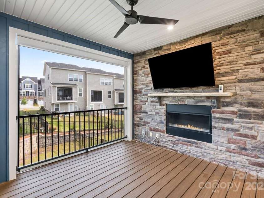932 Portrush Lane, Tega Cay, SC 29708.  MLS# CAR4279795, YatesRealty ID 27656. Patio