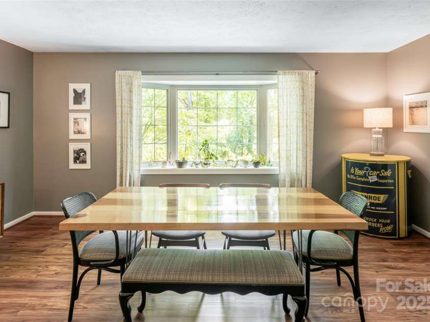 74 English Drive, Candler, NC 28715.  MLS# CAR4279672, YatesRealty ID 27657. 