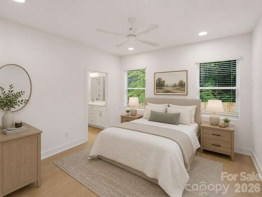 9218 Pinenoll Lane, Charlotte, NC 28215.  MLS# CAR4376745, YatesRealty ID 27657. 
