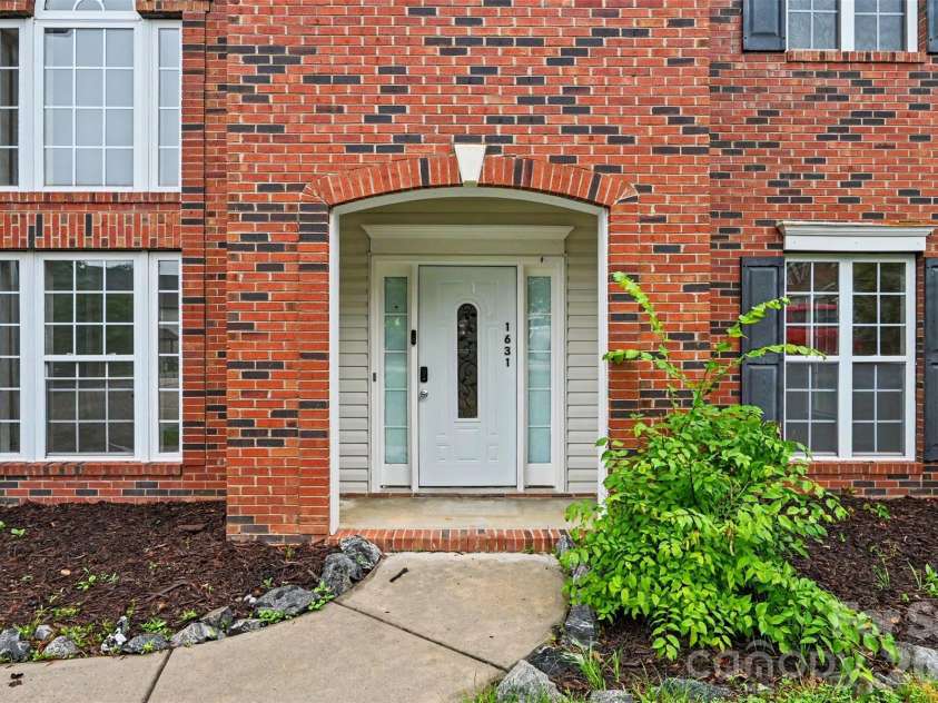1631 Shadow Creek Street, Concord, NC 28027.  MLS# CAR4384498, YatesRealty ID 27658. 