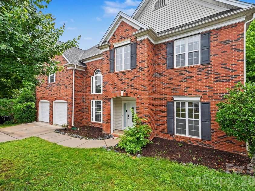 1631 Shadow Creek Street, Concord, NC 28027.  MLS# CAR4384498, YatesRealty ID 27658. 