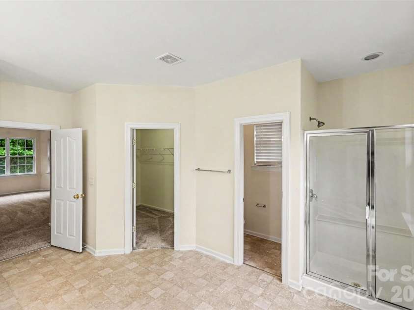 1631 Shadow Creek Street, Concord, NC 28027.  MLS# CAR4384498, YatesRealty ID 27658. 