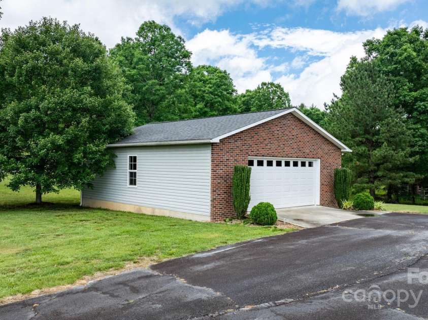 2250 Fitipaldi Drive, Morganton, NC 28655.  MLS# CAR4265253, YatesRealty ID 27658. 