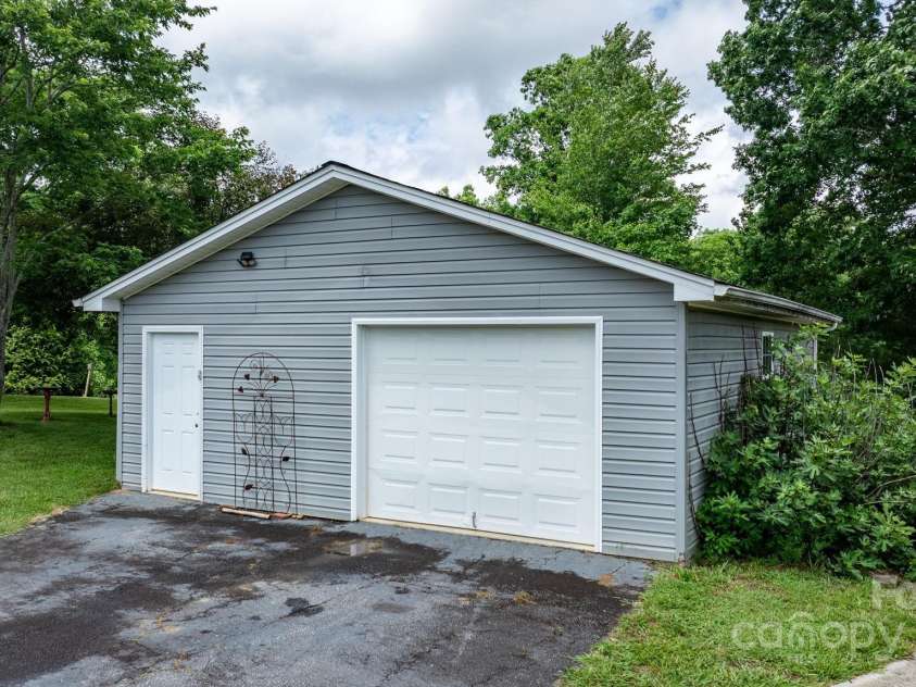 2250 Fitipaldi Drive, Morganton, NC 28655.  MLS# CAR4265253, YatesRealty ID 27658. 