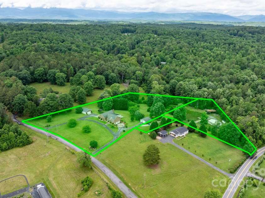 2250 Fitipaldi Drive, Morganton, NC 28655.  MLS# CAR4265253, YatesRealty ID 27658. 