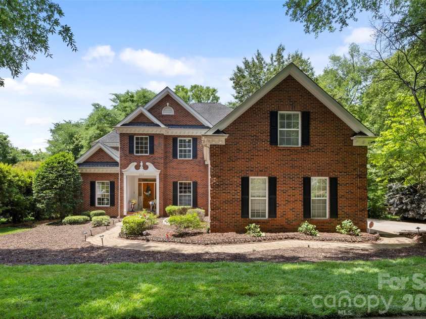 16017 Chiltern Lane, Huntersville, NC 28078.  MLS# CAR4378019, YatesRealty ID 27659. 