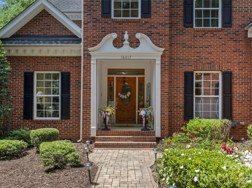 16017 Chiltern Lane, Huntersville, NC 28078.  MLS# CAR4378019, YatesRealty ID 27659. 