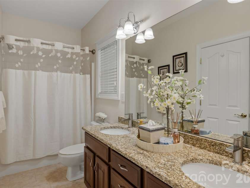 16017 Chiltern Lane, Huntersville, NC 28078.  MLS# CAR4378019, YatesRealty ID 27659. 