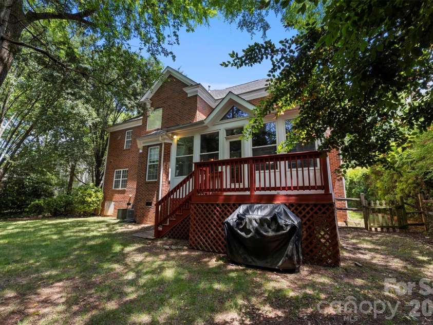 16017 Chiltern Lane, Huntersville, NC 28078.  MLS# CAR4378019, YatesRealty ID 27659. 
