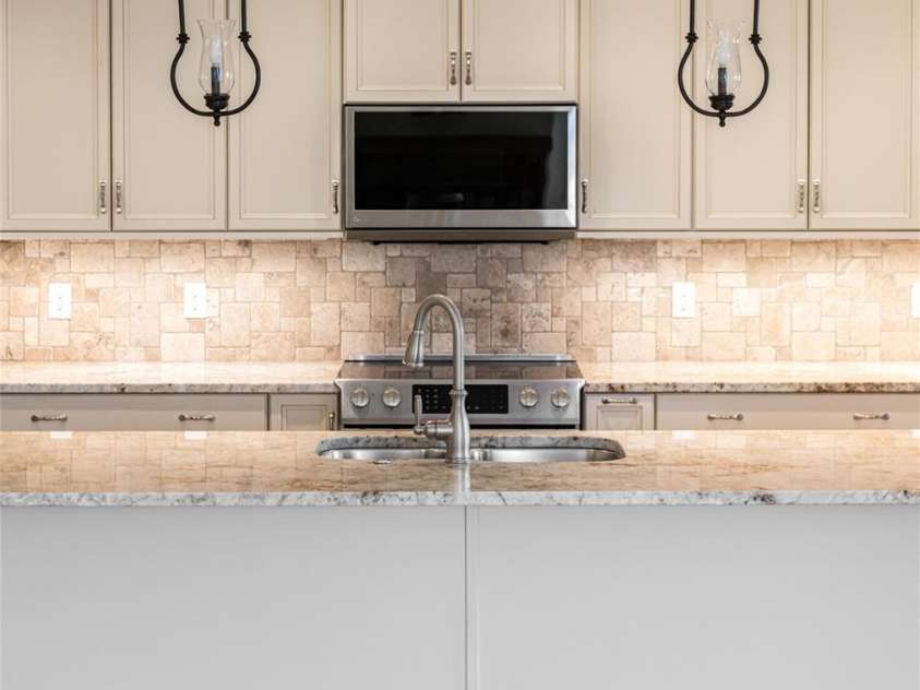 38 Chantilly Drive, Asheville, NC 28804.  MLS# CAR4320562, YatesRealty ID 2766. 