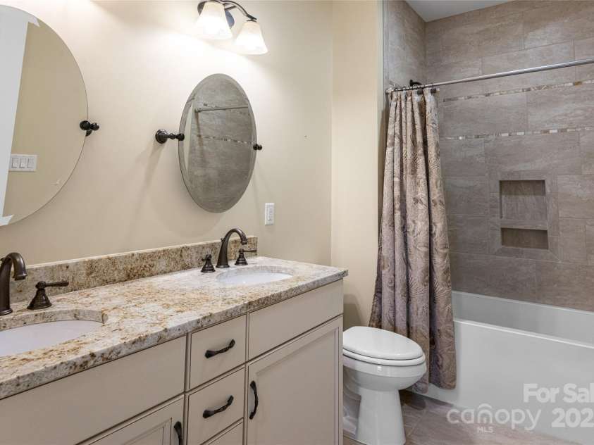 38 Chantilly Drive, Asheville, NC 28804.  MLS# CAR4320562, YatesRealty ID 2766. 