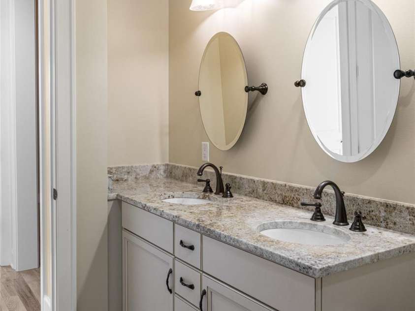 38 Chantilly Drive, Asheville, NC 28804.  MLS# CAR4320562, YatesRealty ID 2766. 