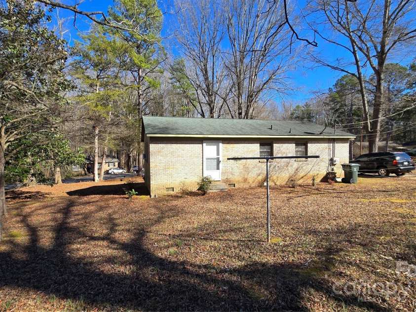 509 California Circle, York, SC 29745.  MLS# CAR4223010, YatesRealty ID 2766. 