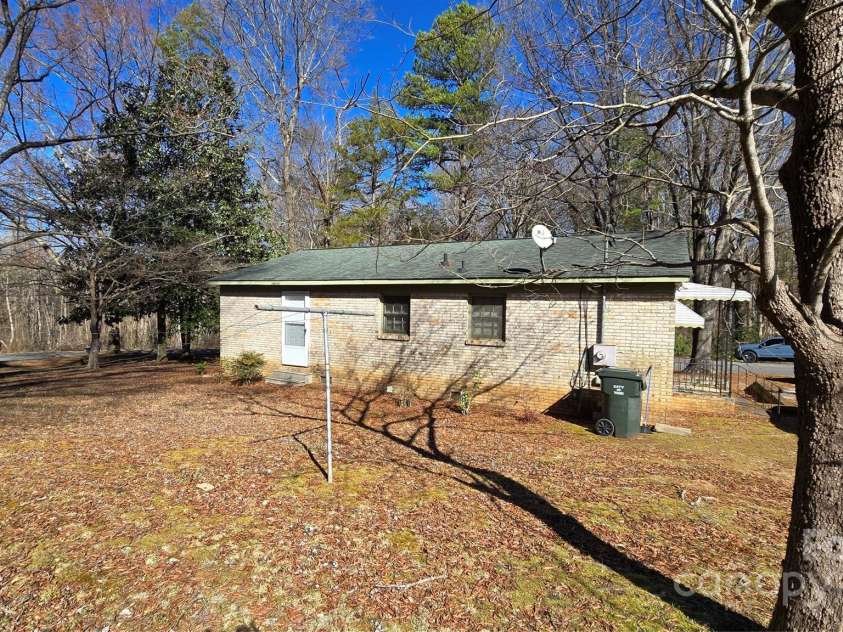 509 California Circle, York, SC 29745.  MLS# CAR4223010, YatesRealty ID 2766. 
