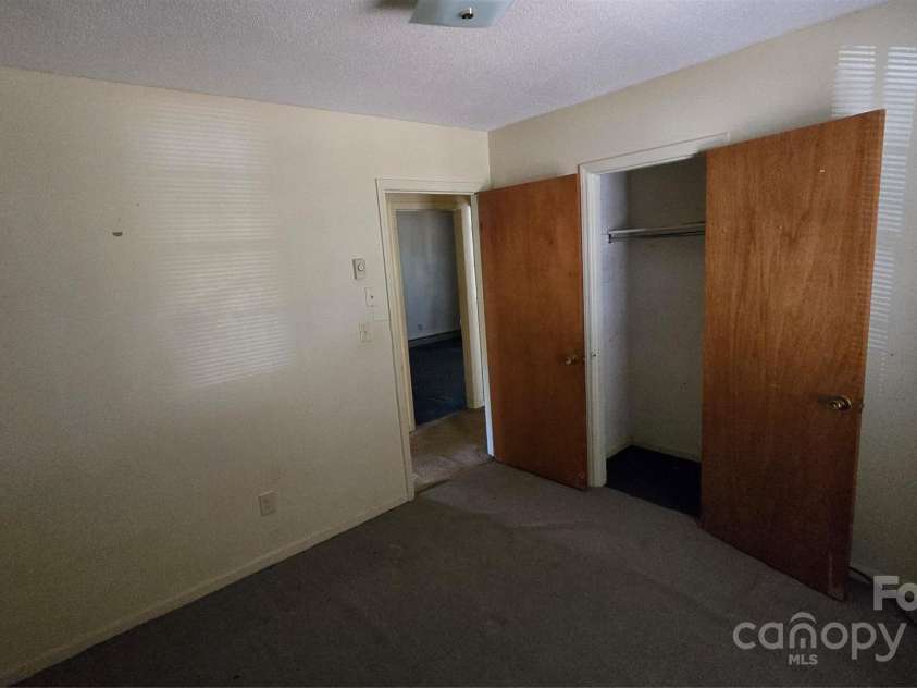 509 California Circle, York, SC 29745.  MLS# CAR4223010, YatesRealty ID 2766. Bedroom 1 with Closet