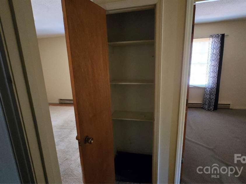 509 California Circle, York, SC 29745.  MLS# CAR4223010, YatesRealty ID 2766. Linen Closet
