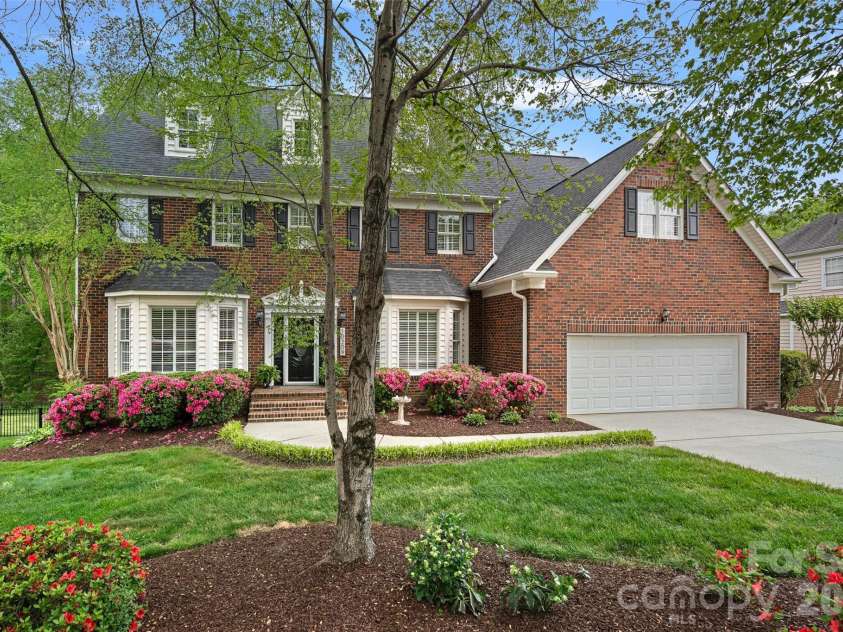 10209 Tallent Lane, Huntersville, NC 28078.  MLS# CAR4368648, YatesRealty ID 27661. 